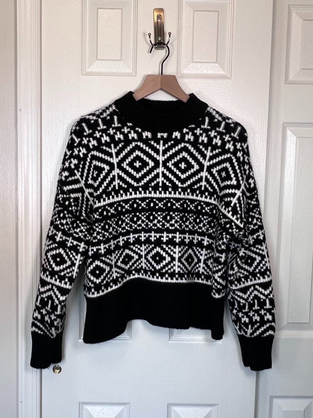 Old Navy SoSoft Mock-Neck Fair Isle Sweater Black White Size Med